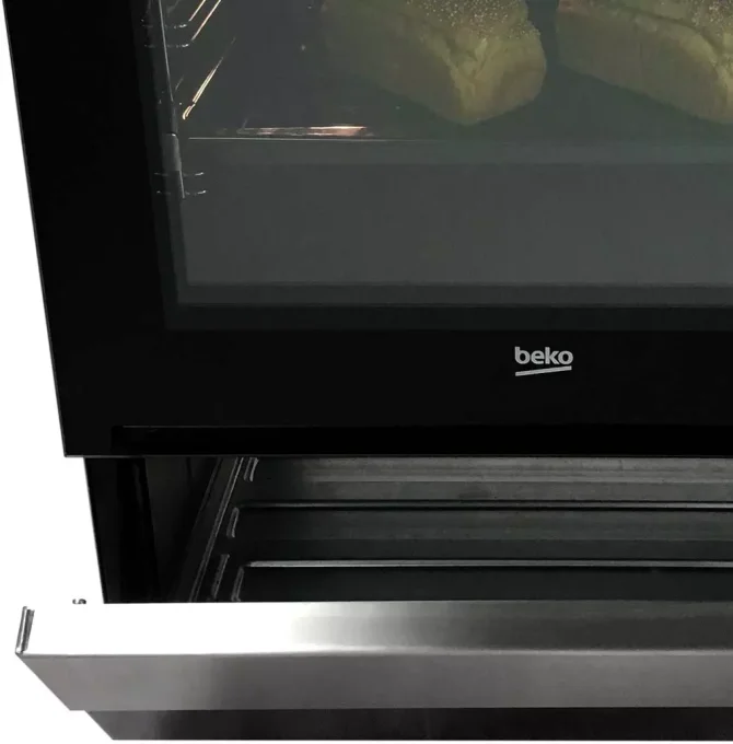 Cuisinière / gazinière tout gaz BEKO FSG52000DWC